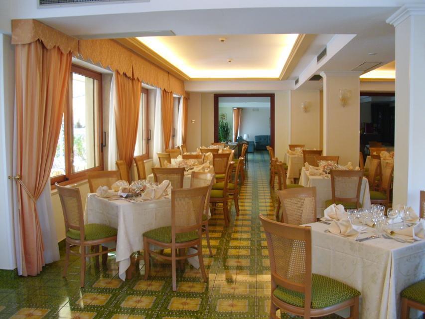 Hotel La Pergoletta ซานตากาตา ซุย ดูเอกอลฟี ภายนอก รูปภาพ