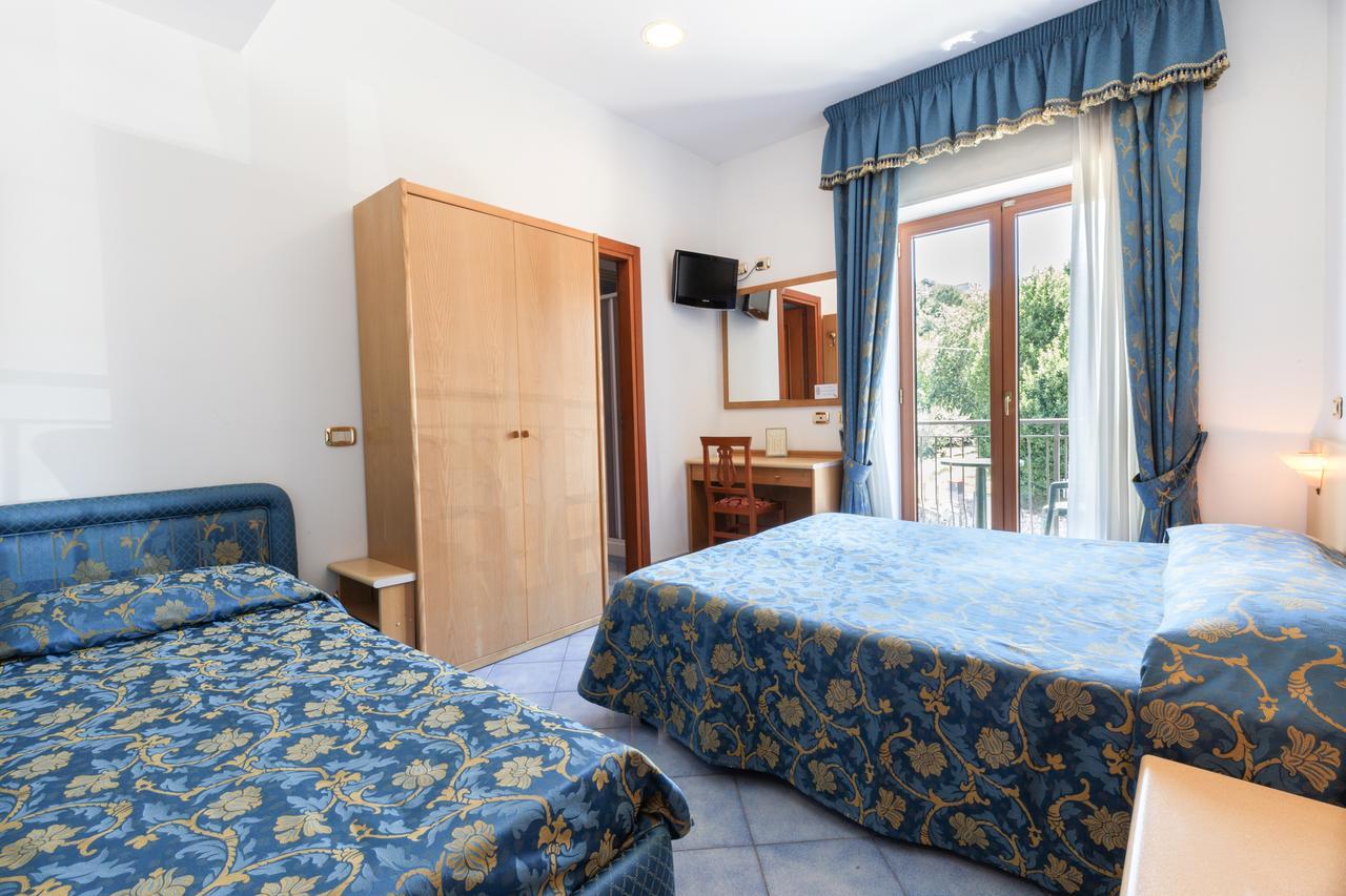 Hotel La Pergoletta ซานตากาตา ซุย ดูเอกอลฟี ภายนอก รูปภาพ