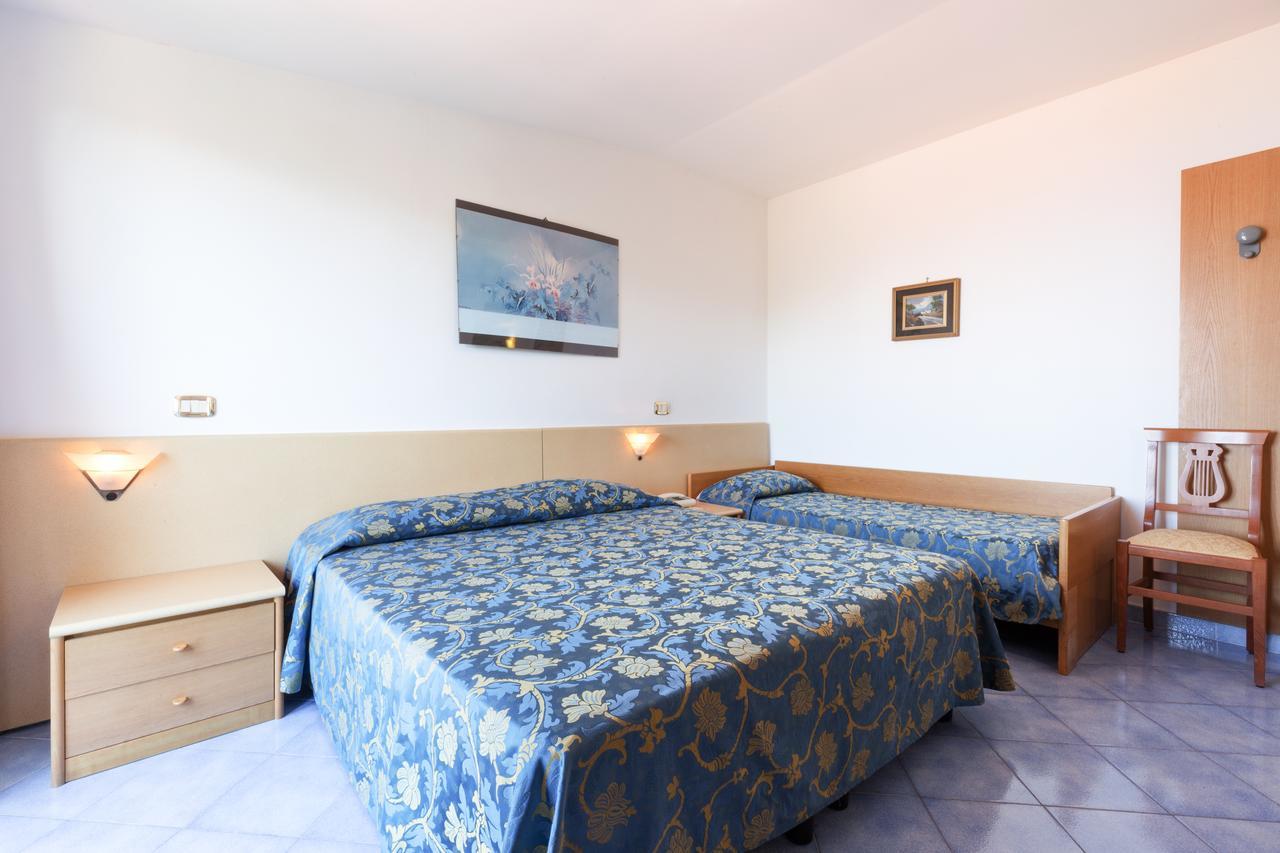 Hotel La Pergoletta ซานตากาตา ซุย ดูเอกอลฟี ภายนอก รูปภาพ