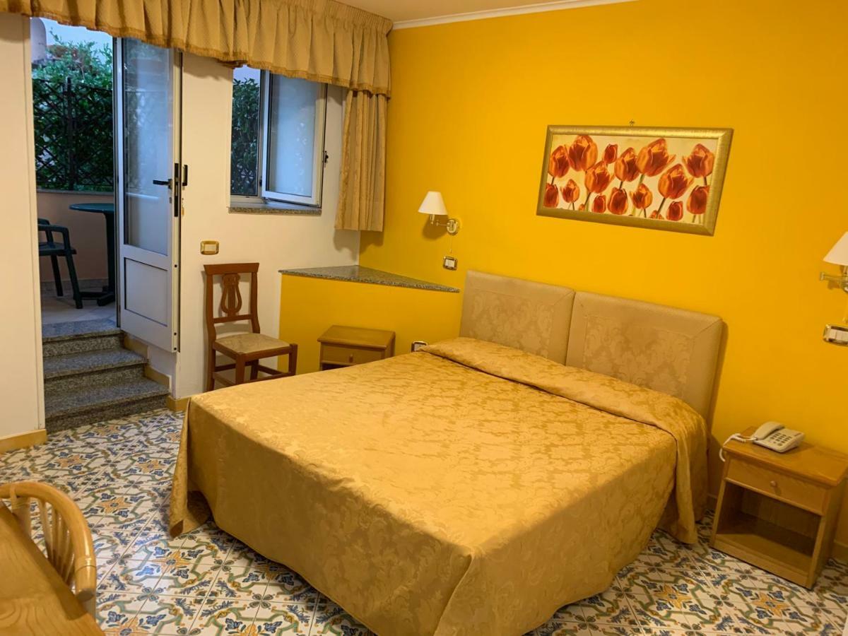 Hotel La Pergoletta ซานตากาตา ซุย ดูเอกอลฟี ภายนอก รูปภาพ
